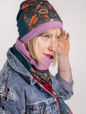 Zielona czapka damska w kwiaty WIOSENNE PRZEBUDZENIE