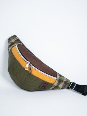 Zielona khaki męska nerka saszetka z korka unisex ODCIENIE ZIEMI