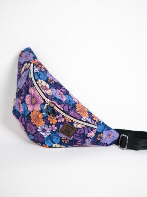 Fioletowa nerka damska sportowa saszetka w kwiaty PURPUROWA FUZJA