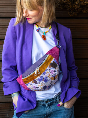 Fioletowa damska nerka saszetka w motyle SKRZYDLATE KWIATY