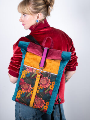 Różowy plecak damski do pracy KOLOROWY KWIAT