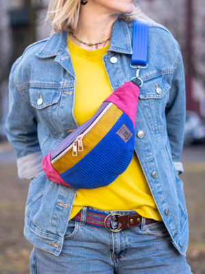 Niebieska nerka damska kolorowa saszetka biodrowa na wiosnę ENERGIA ŻYCIA